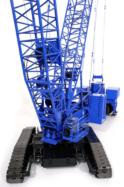 Lampson Manitowoc 18000 Crawler Crane Discontinued