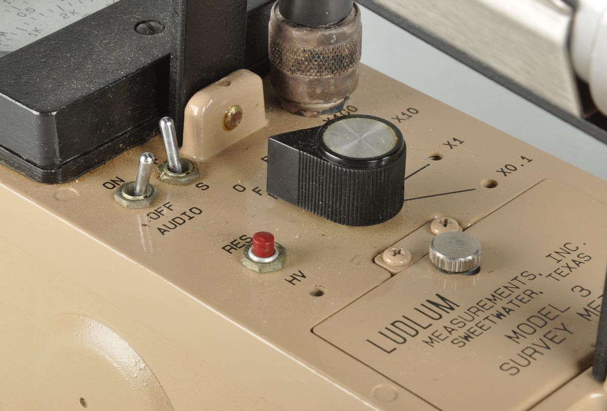 Ludlum Model 3 Survey Meter Geiger Counter