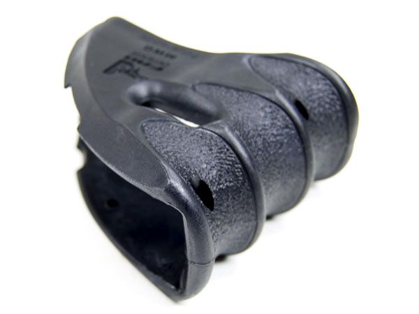 Mako MWG Magazine Well Grip Vertical Foregrip Magwell Funnel