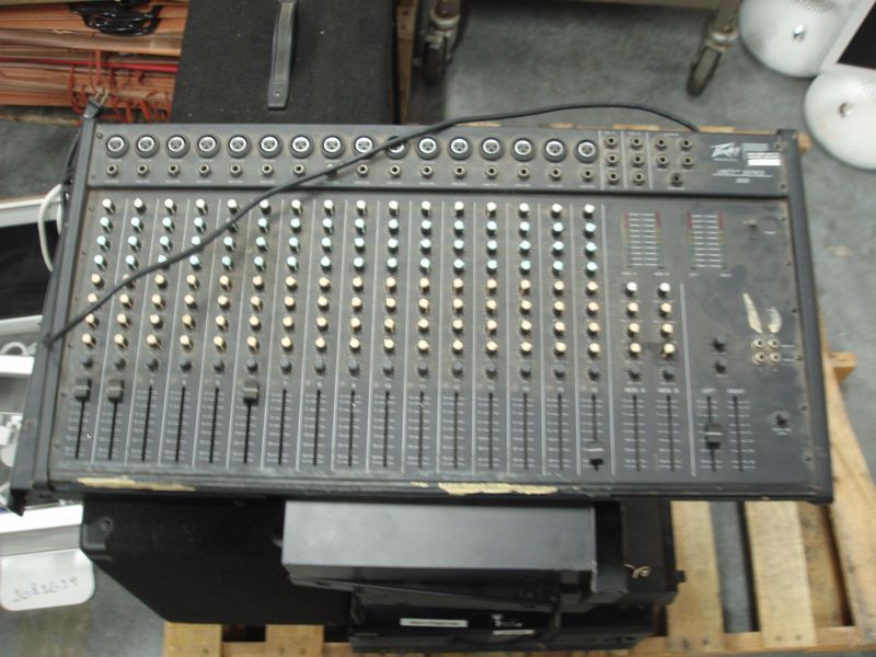 Large Lot of Miscellaneous Sound System Components