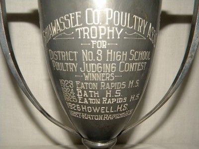 SHIAWASSEE CO.POULTRY ASSC. SILVER TROPHY URN 1720 MERWIN WILSON CO