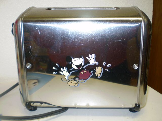 Mickey Mornin Toaster W/ Box Villaware Singing Musical Disney