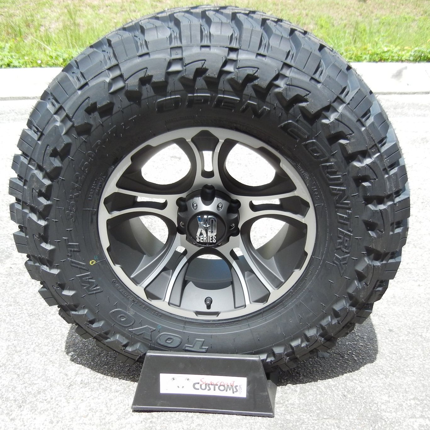 17 Black XD Crank Wheels 33 Toyo MT Tires Chevy GMC Sierra Dodge RAM