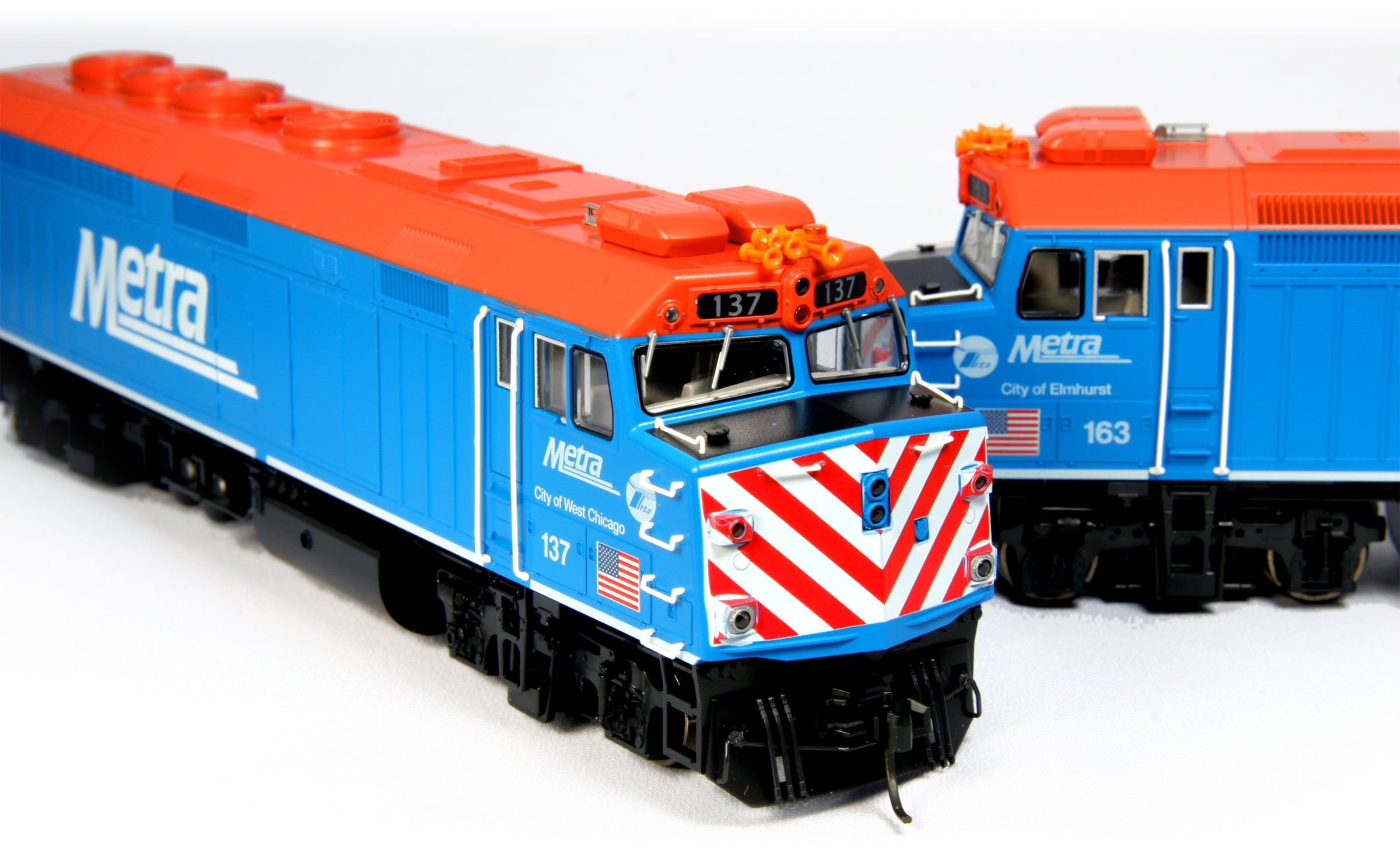 HO 37 6571 EMD F40PH Chicago Metra 137 City of West Chicago