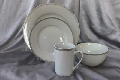 Bella Lux Dinnerware Set White Silver 16pc