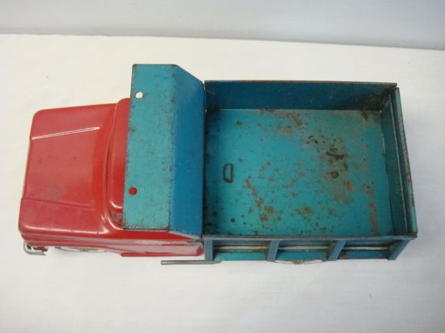 Vintage Tonka Pressed Steel Red Green Dump Truck Nice