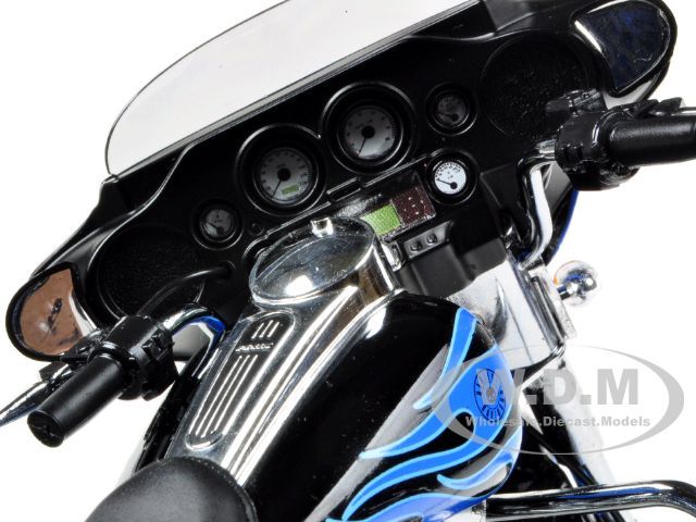 2011 Harley Davidson FLHX Street Glide w Blue Flames 1 12 by Highway