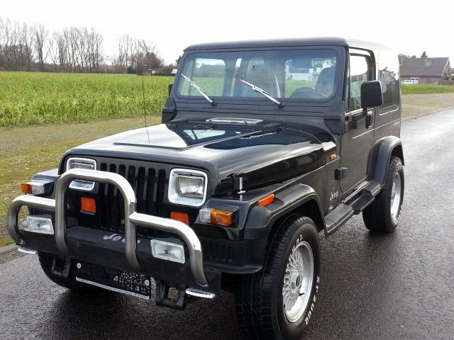 Jeep Wrangler YJ * Tüv / AU 07/2014 * mit geregeltem Kat * BJ95