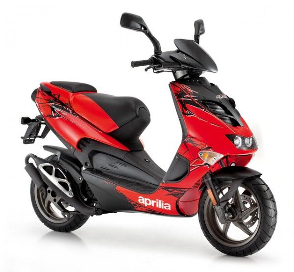 Roller Aprilia SR 50 Street NEU