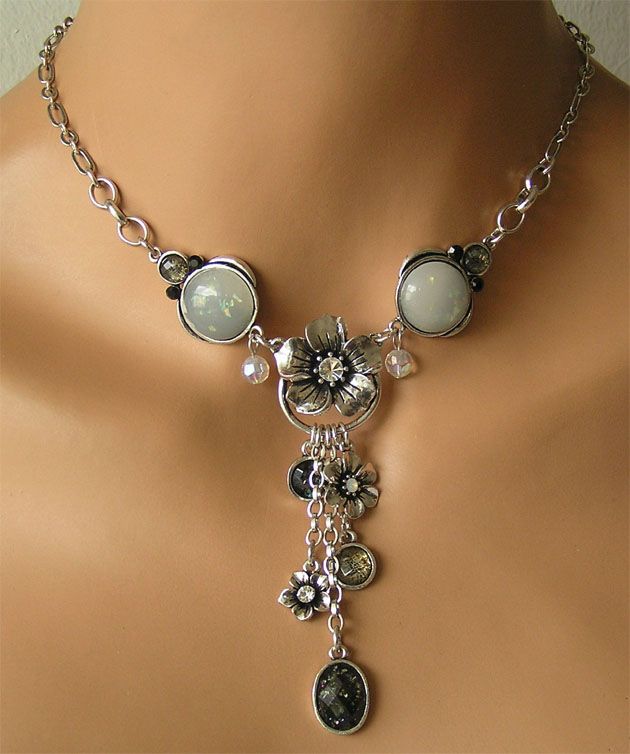 TRACHTENSCHMUCK KETTE DIRNDL BLÜTEN KRISTALL COLLIER