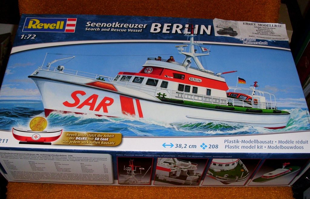 Schiff Kreuzer Seenotkreuzer Berlin in 172 Revell Neu