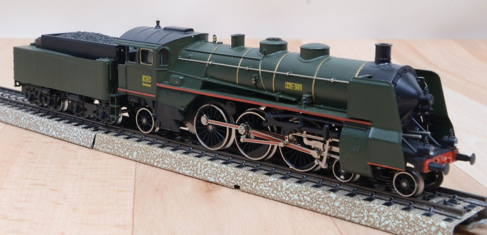 Märklin 3083 Lok mit Tender BR 231 A der ETAT / Guss / OVP