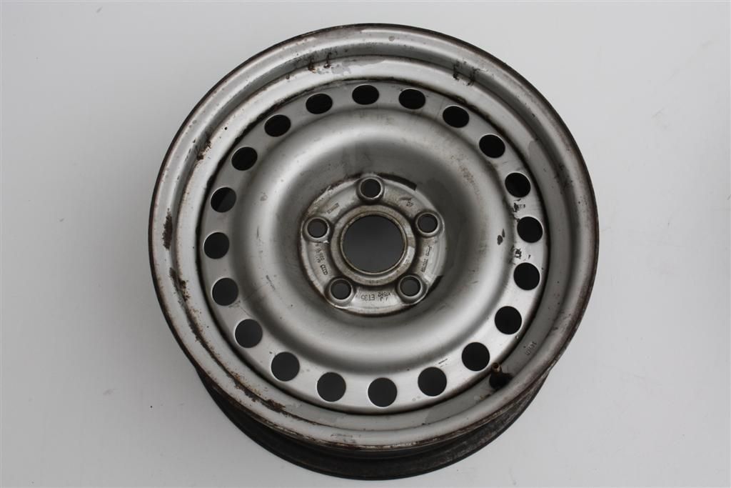 Audi V8 D11/S4 C4 Stahlfelge Silber 7X15 ET 35 Lochkreis 5X112