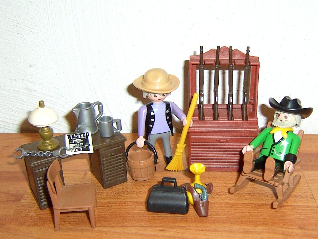 Playmobil Sherrifs Büro mit Schreibtisch, Schaukelstuhl und