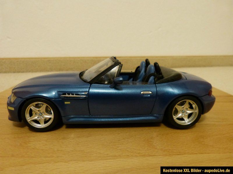 BMW Z3 Cabrio M3 in 118 von Bburago   Metallmodell