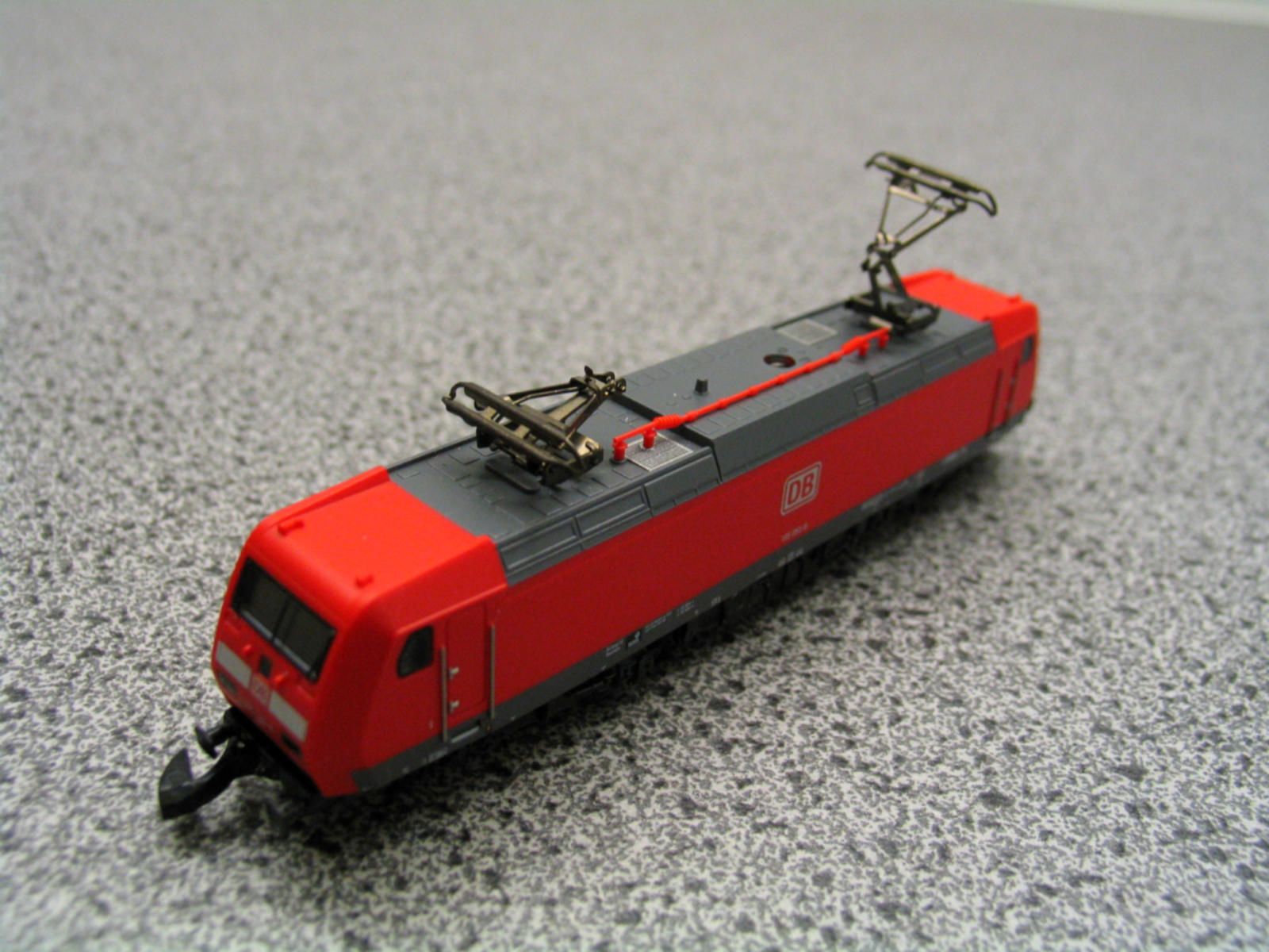 Rote E Lok BR 185 DB Märklin Miniclub Z 88481 (25)