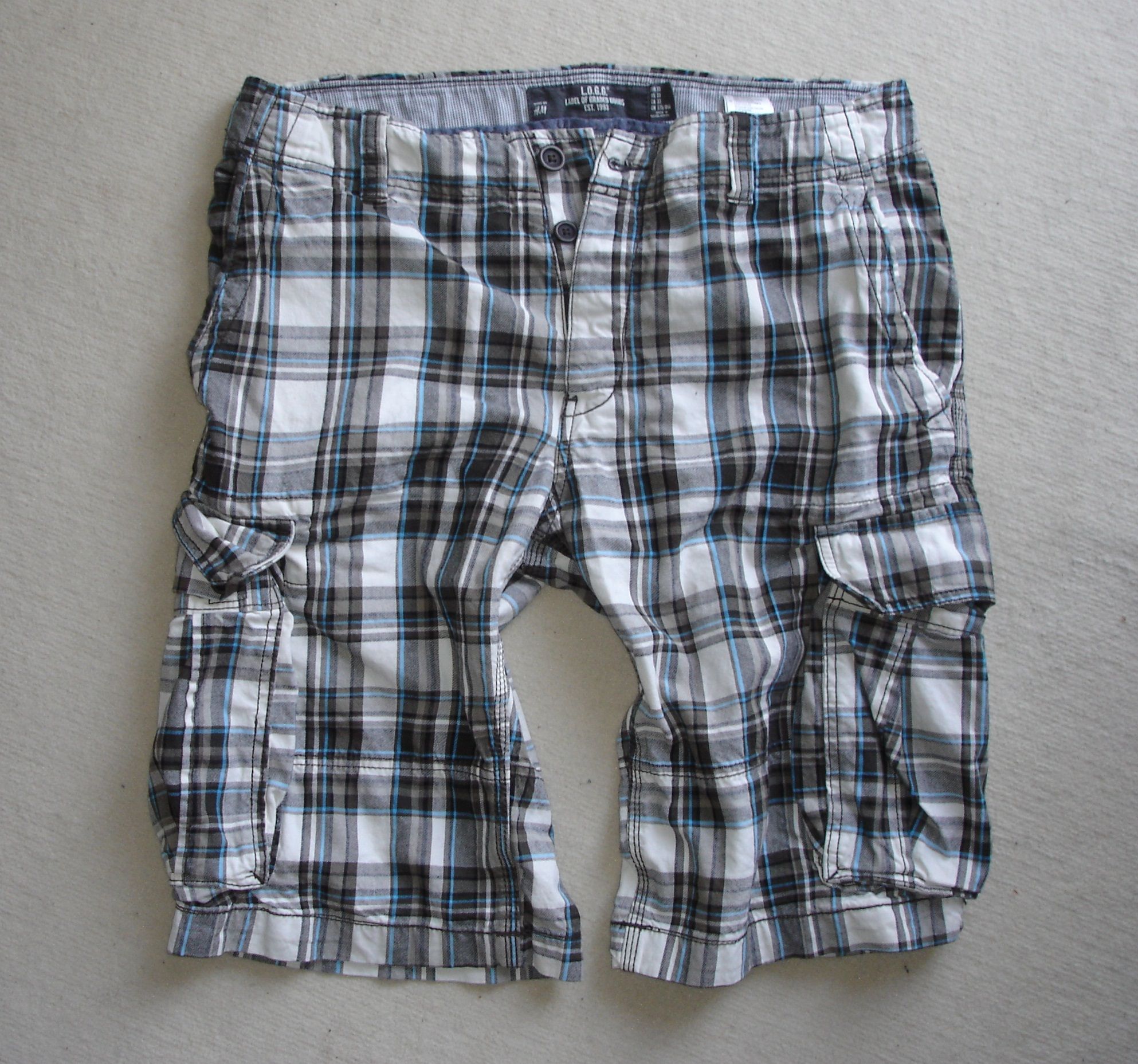 Shorts Bermudashorts Freizeithose   Gr. 33 W33 *Maße