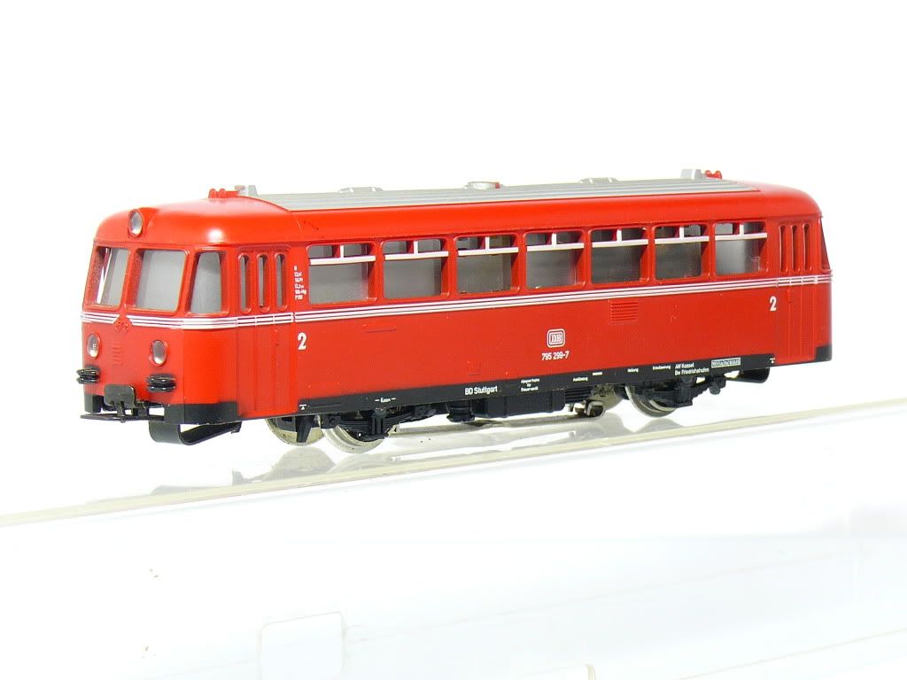 Märklin 3016 H0 Schienenbus BR 795 (VT 95) der DB , altrot, sehr gut