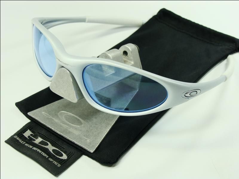 OAKLEY MINUTE PEARL BLUE SONNENBRILLE SPLICE PLATE JULIET GASCAN VALVE