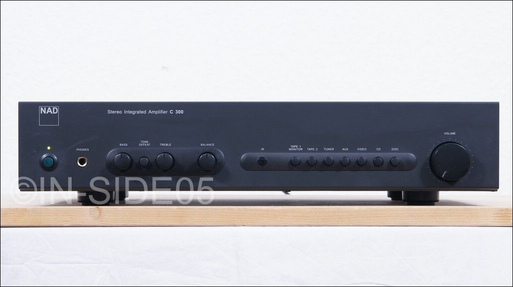 NAD C300 Highend HiFi Verstärker   defekt