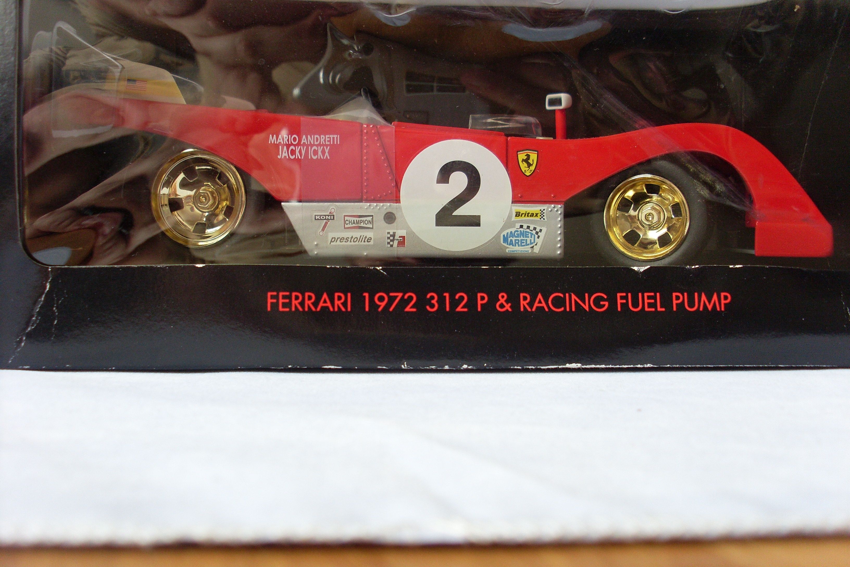 Shell Ferrari 312P 1972 with Race Fuel Pump Scale 118