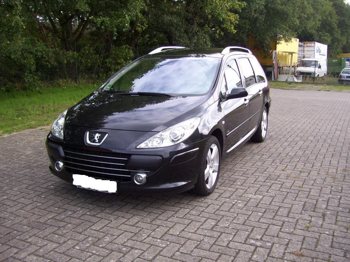 Peugeot 307 SW 2 0 HDi FAP 135 Platinum Panoramadach Klimaautomatik