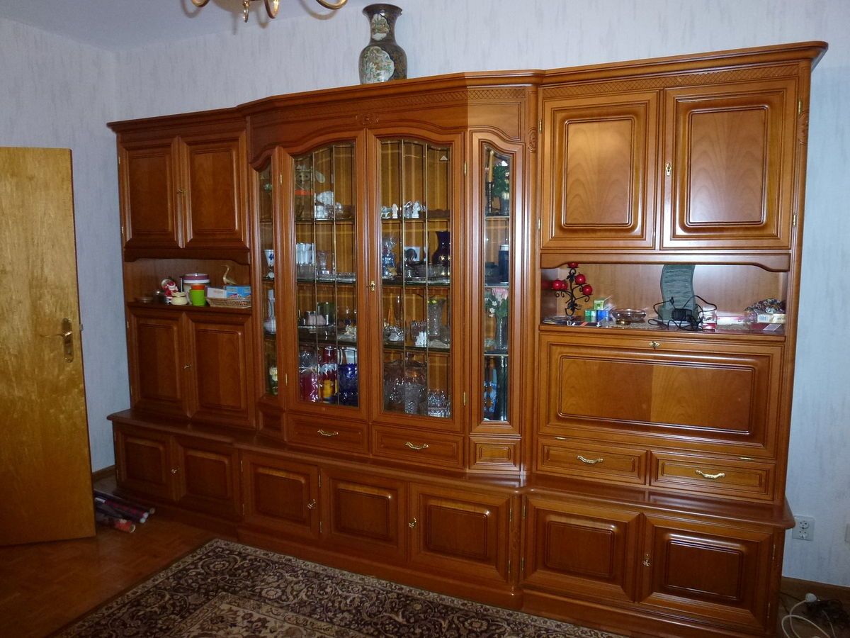 Wohnzimmerschrank Kirsche Intarsien Vitrine Kristallglas 346cm breit