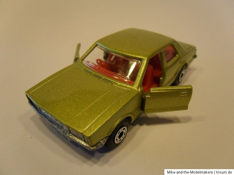 Matchbox ★ Superfast ★ # 55 FORD CORTINA / VITRINENMODELL