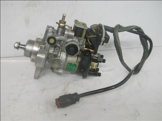 Mercedes W202 W210 220 Diesel C220 D E220D Einspritzpumpe Delphi