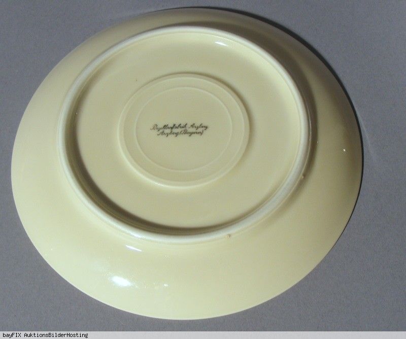 BAUHAUS   GRETSCH ARZBERG 1382 4 X CUPS SAUCERS PLATES