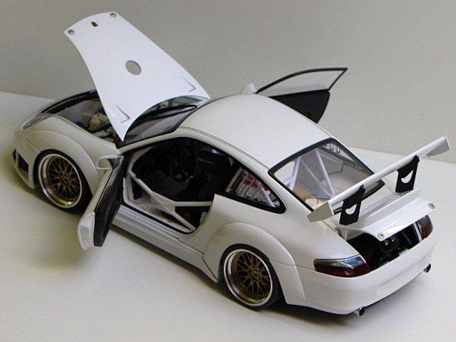 PORSCHE 911/996 RSR BBS LE MANS ALUFELGEN 118 TUNING