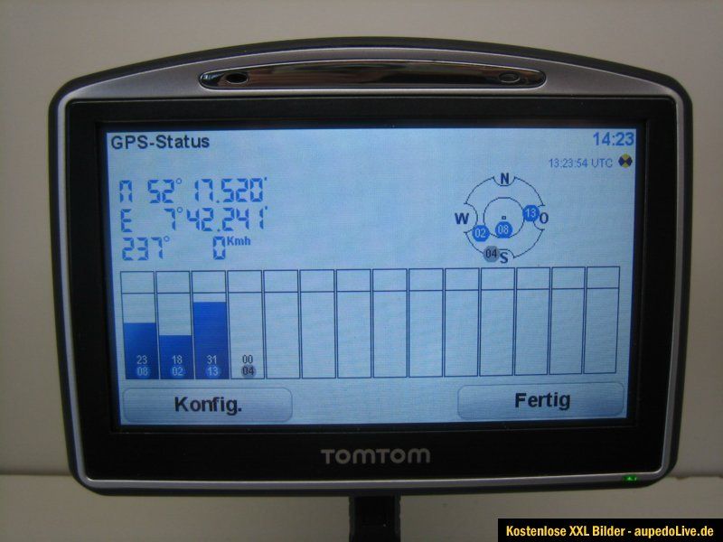 TomTom GO 730 T  EUROPA TRUCK 2013    LKW PKW WOHNMOBIL CARAVAN