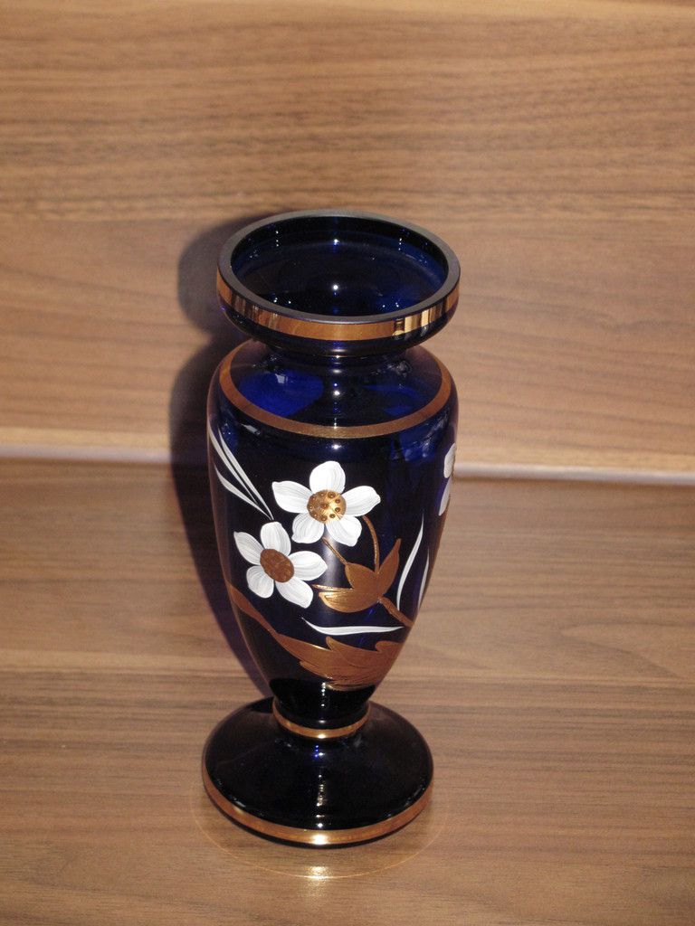 VASE BOHEMIA FARBIGES GLAS HANDBEMALT IN GOLD