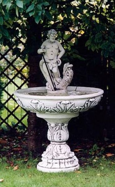 SR905 Gartenbrunnen mit Gottfigur Poseidon Garten Brunnen Stein