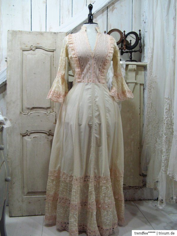 Romantisches VINTAGE Spitzen KLEID Biedermeier STIL french SHABBY DEKO